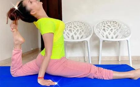 International Yoga Day:The fitness enthusiast actress, Urvashi nailing one complex exercise after another