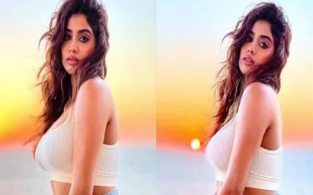 Jhanvi Kapoor Arrived Wearing A Sleeveless Top And Skin Tight Shorts To Watch The Film