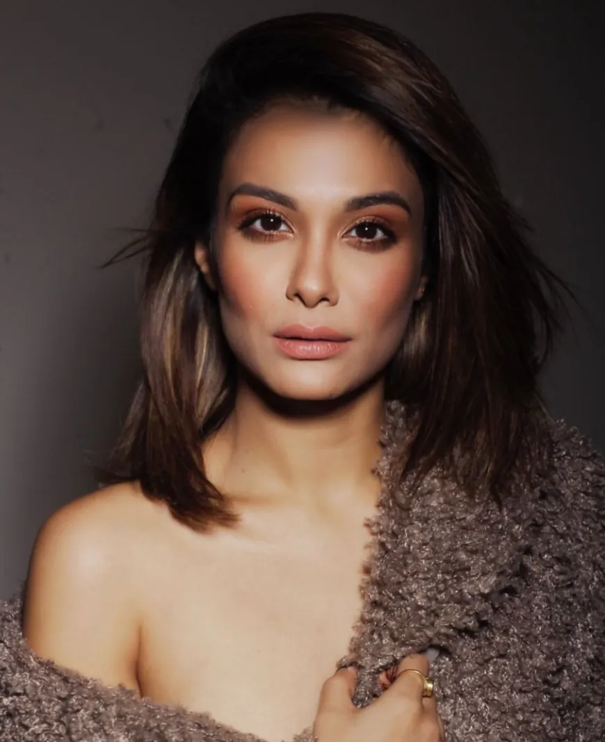 Nazia: I have always been fascinated by storytelling