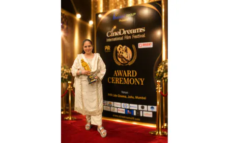 Pallavi Gurjar Honoured with Best Debut Producer Award at Cine Dreams International Film Festival
